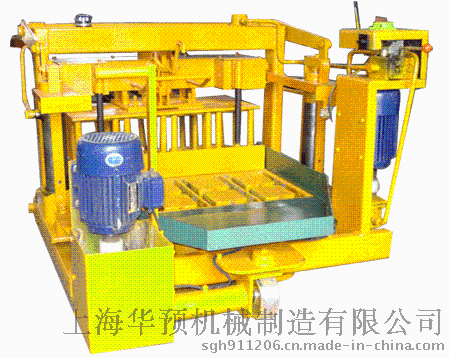 上海液压移动式制砖机，水泥制砖机